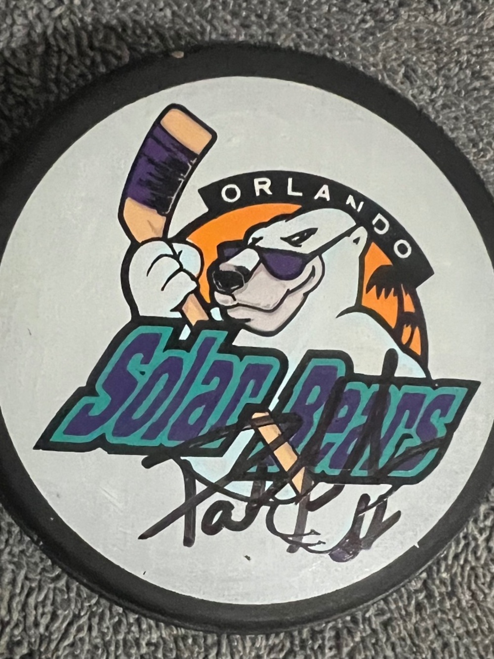 Pat Neaton Signed Hockey Puck , Orlando Solar Bears / Pittsburg Penguins in Case